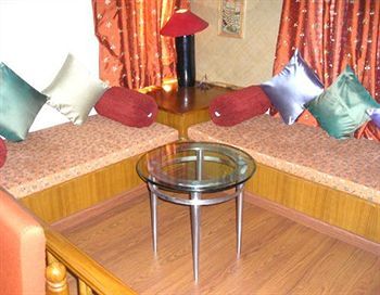 Rukmini Riviera Hotel Haiderabad Buitenkant foto