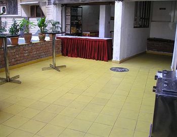 Rukmini Riviera Hotel Haiderabad Buitenkant foto